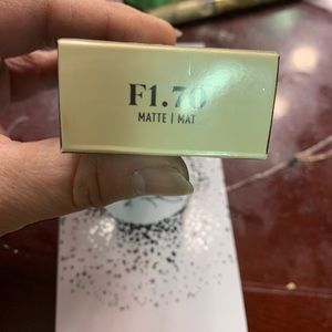 Morphe fluidity foundation f2 100